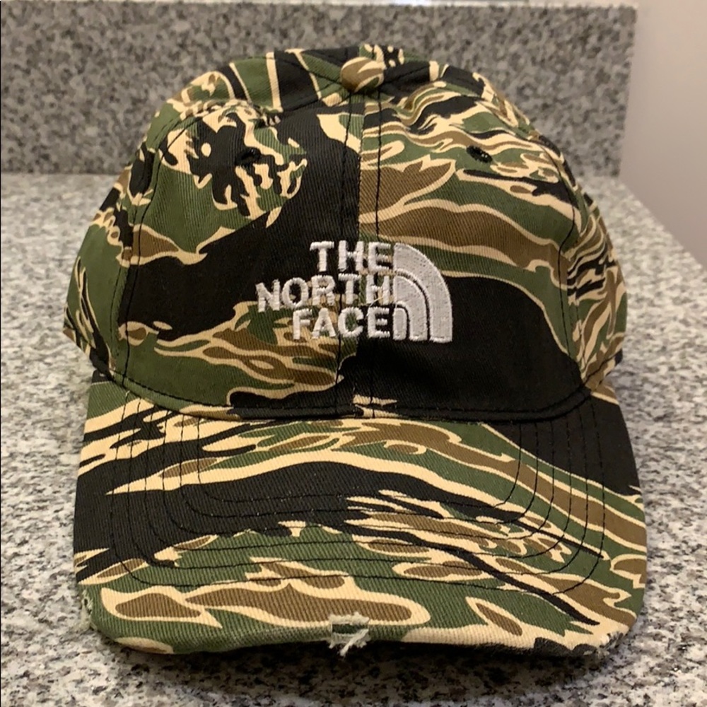 NEW North Face Camo Adjustable Baseball Hat RARE!!